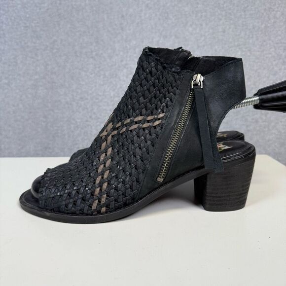 Sam Edelman Women's Size 10 Black Leather Brocade Caged Open Toe Heels Boots - Picture 8 of 8